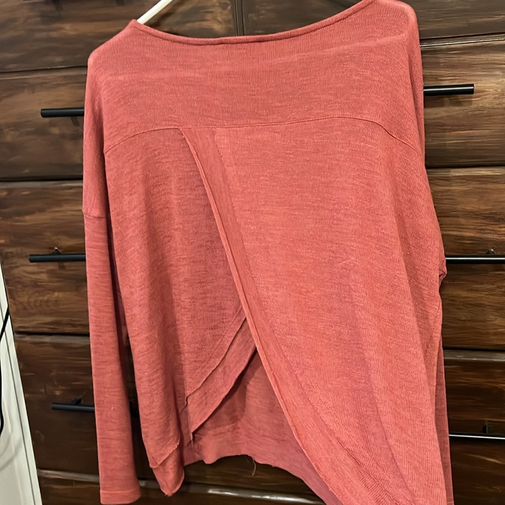 Red Rust light top - Picture 3 of 4